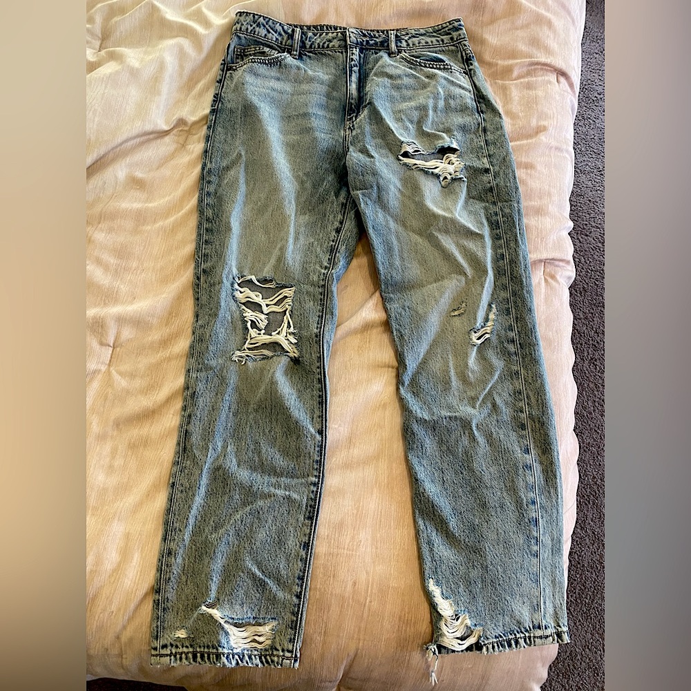 Hidden Ripped Straight Leg Jeans